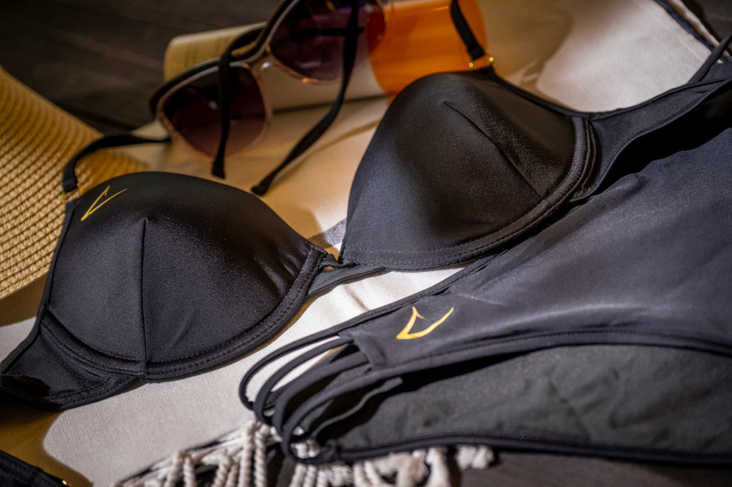 Ensemble bikini luxe écologique noir Vittoria